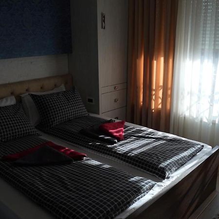 Bella Studios Kruševac Buitenkant foto